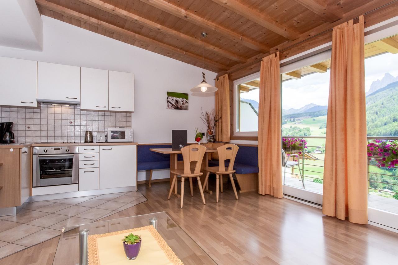 Appartements Sonneck Funes  Exteriör bild