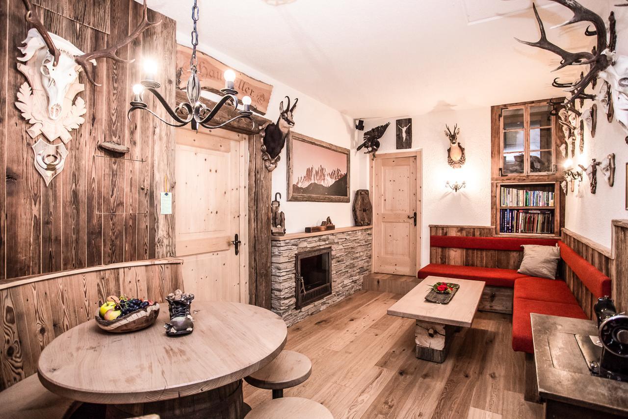 Appartements Sonneck Funes  Exteriör bild