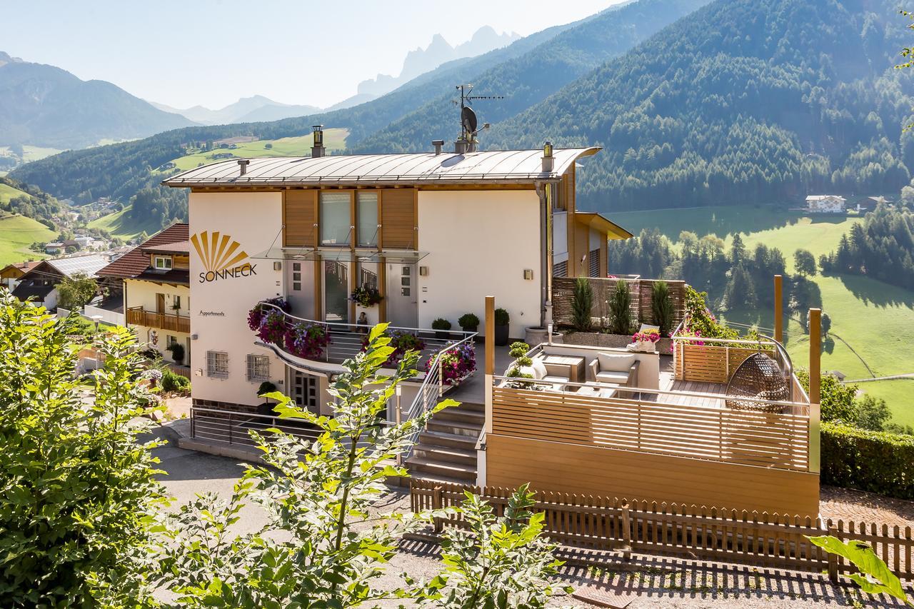 Appartements Sonneck Funes  Exteriör bild