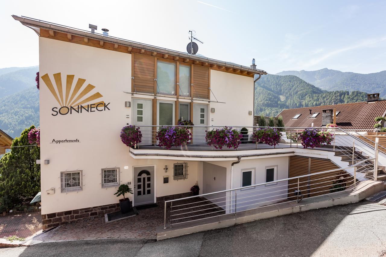 Appartements Sonneck Funes  Exteriör bild